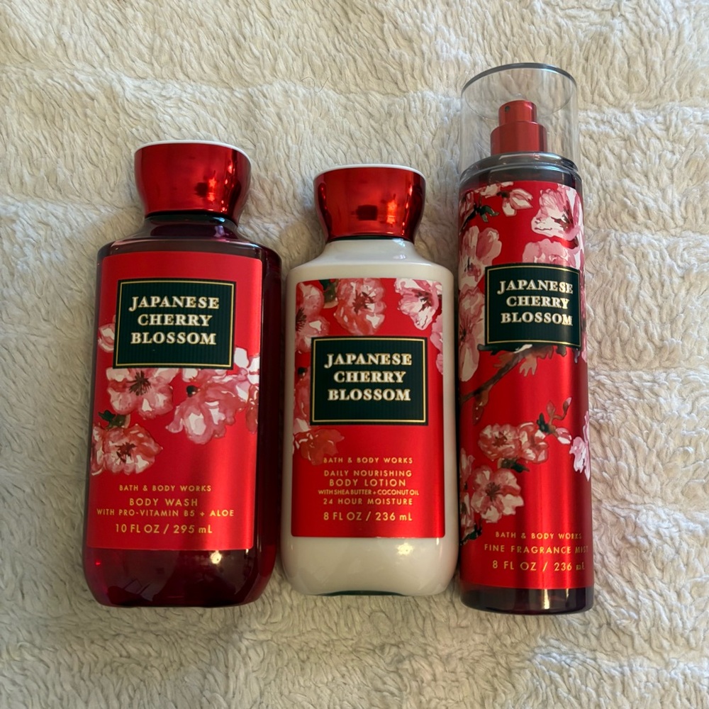 Bath & Body Works Japanese Cherry Blossom Body Set
